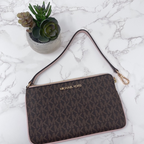 Michael Kors JST Large Top Zip Wristlet - Picture 6 of 8